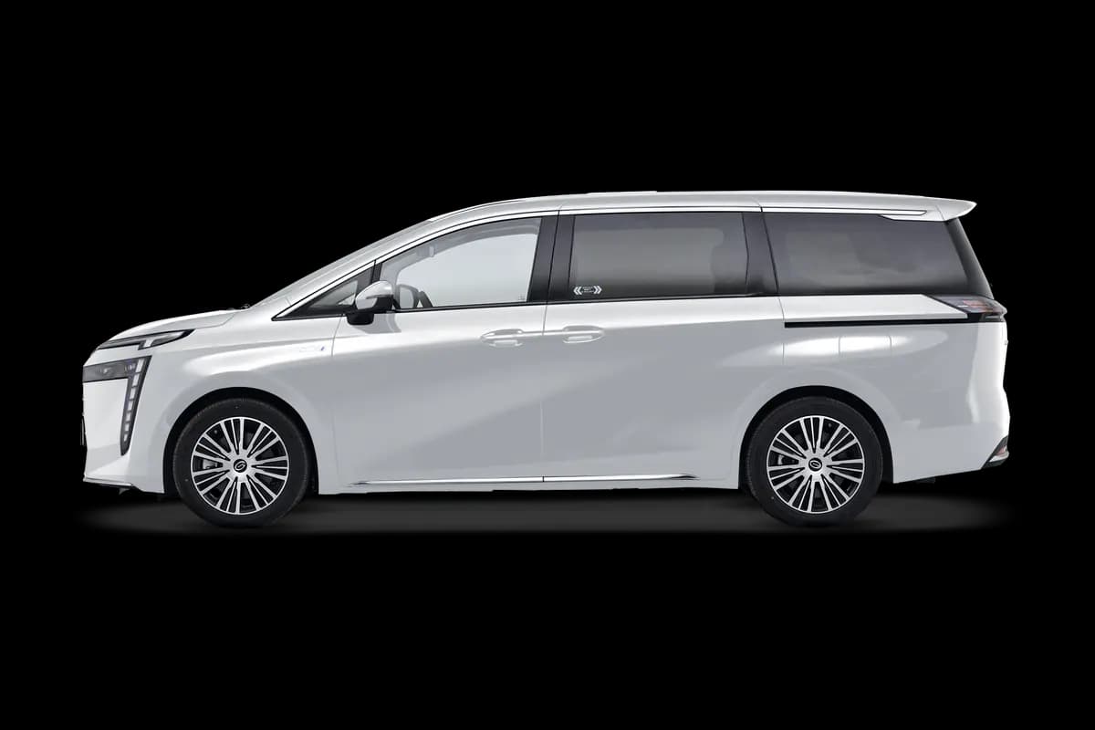 E8 PHEV