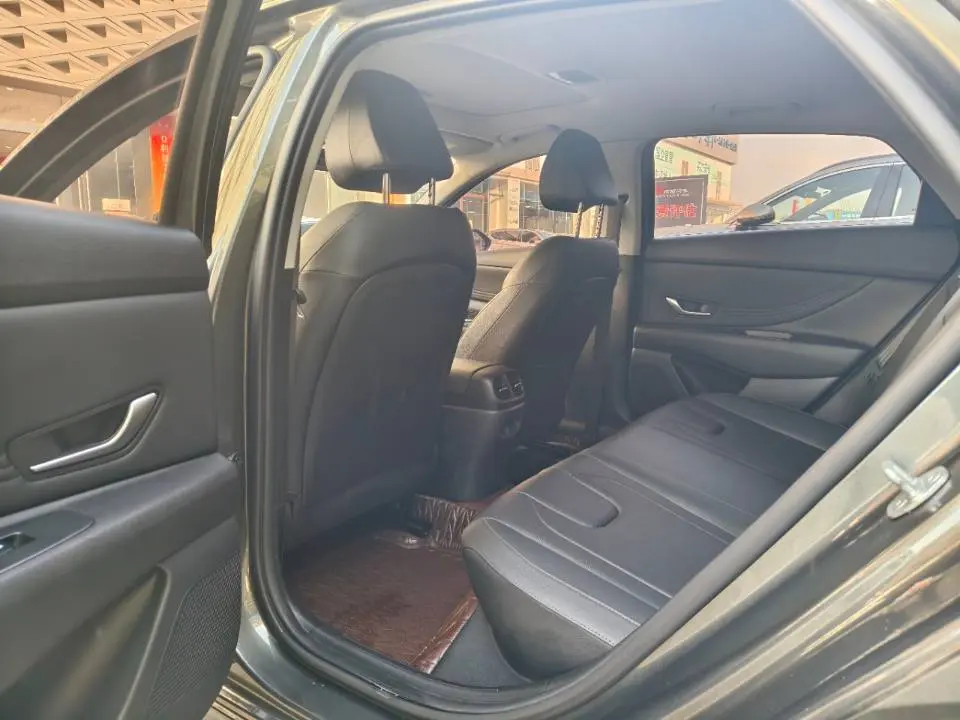 Elantra-65614